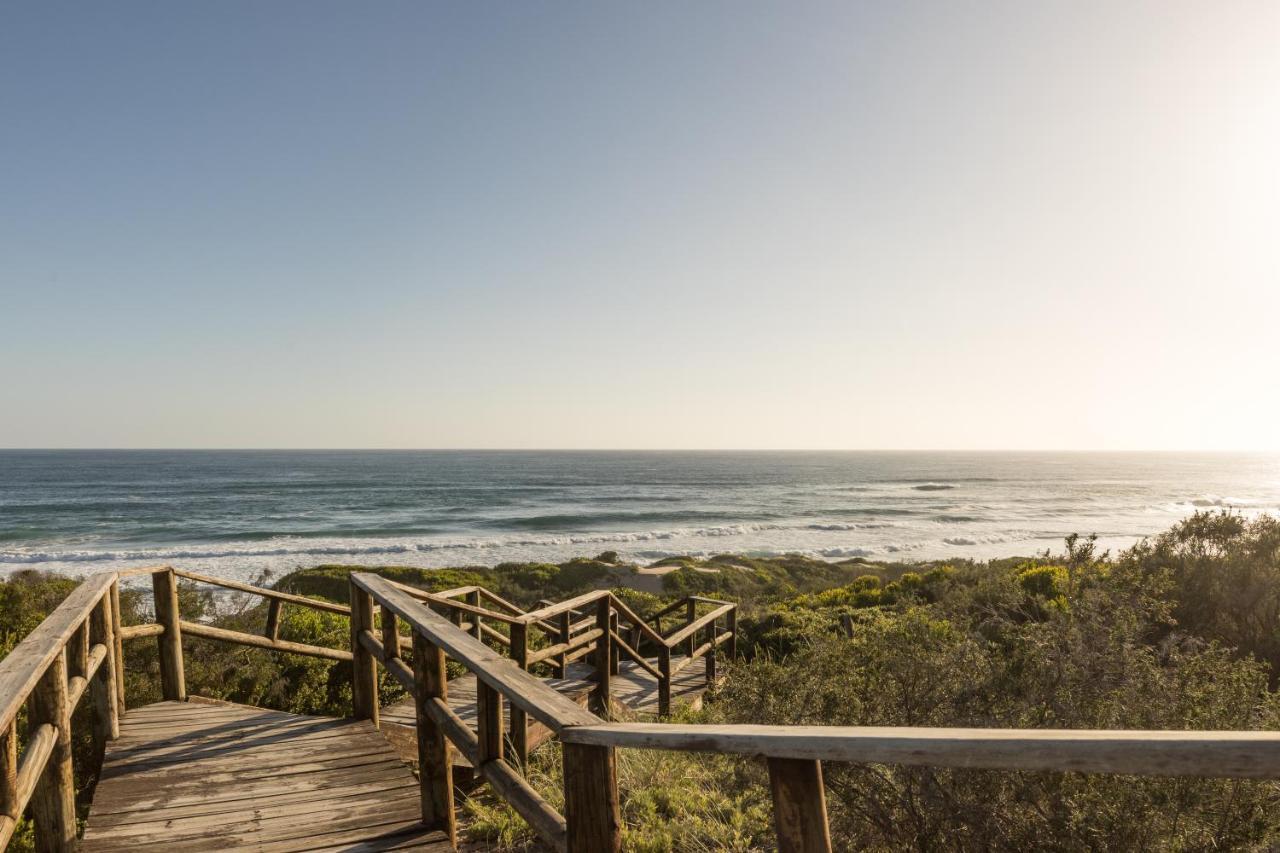 Villa Beachfront - Pool, Fireplace, No Loadshedding